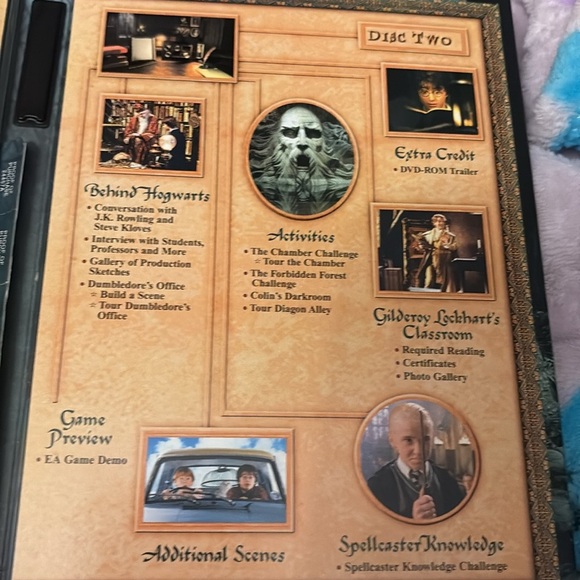 Harry Potter and the Chamber of Secrets DVD Collectors Edition - Picture 5 of 8